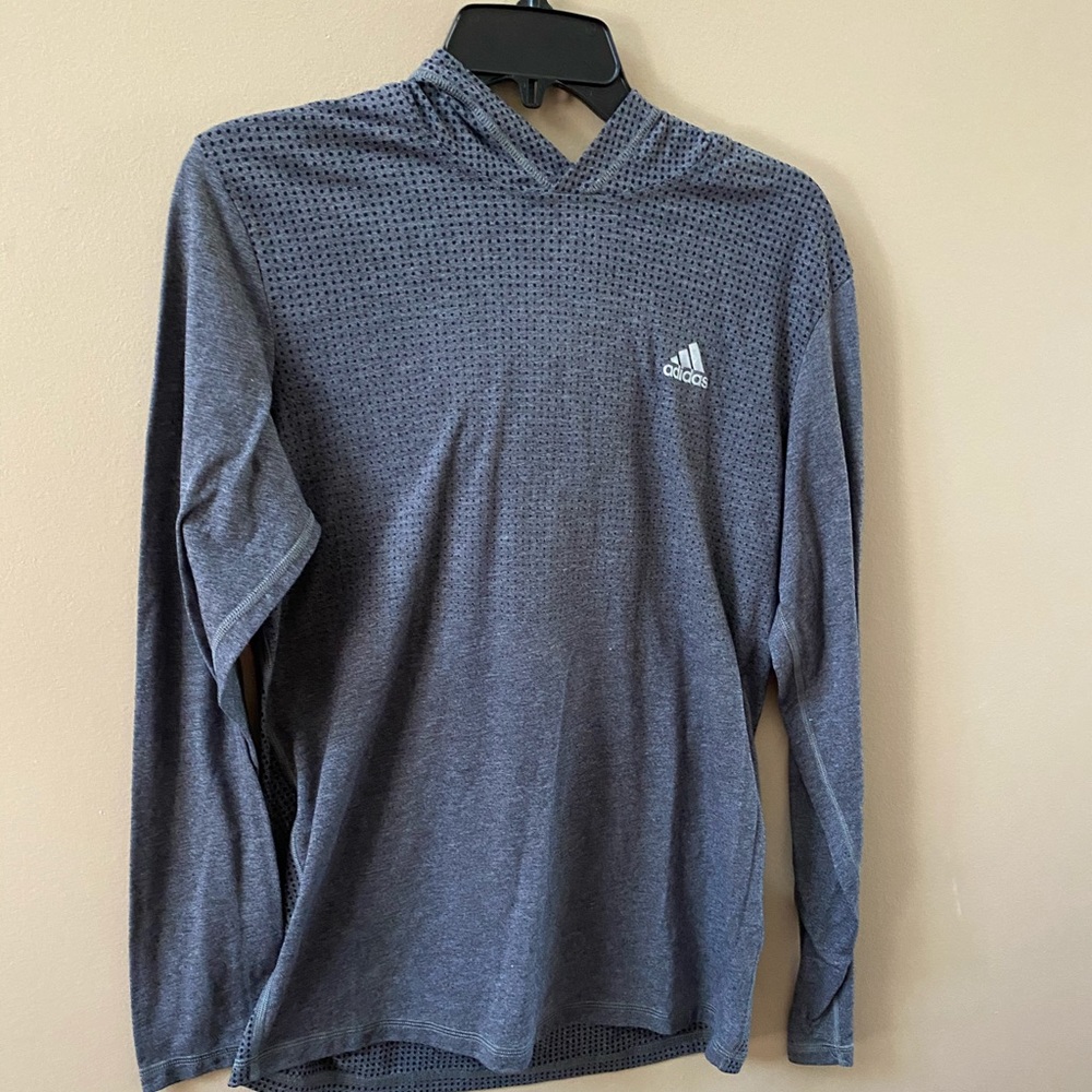 Men’s long sleeve hooded shirt